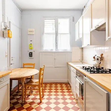 Apartment Chic Parisien, Parc Monceau