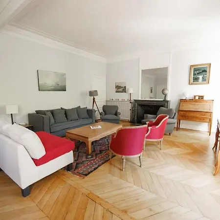 Apartment Chic Parisien, Parc Monceau